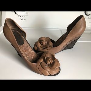CHANEL Made in Italy Brown Leather Sandals 39